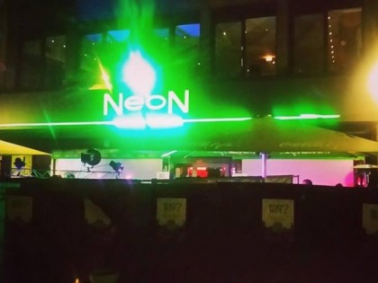 照片:  NeoN